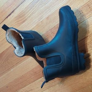 Chooka Plush Chelsea Rain Boot Size 8